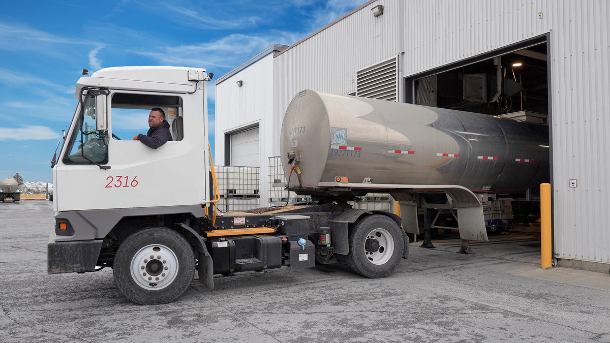 Safer, Faster Tank Cleaning with RigCraftor’s Tank Truck Ladder