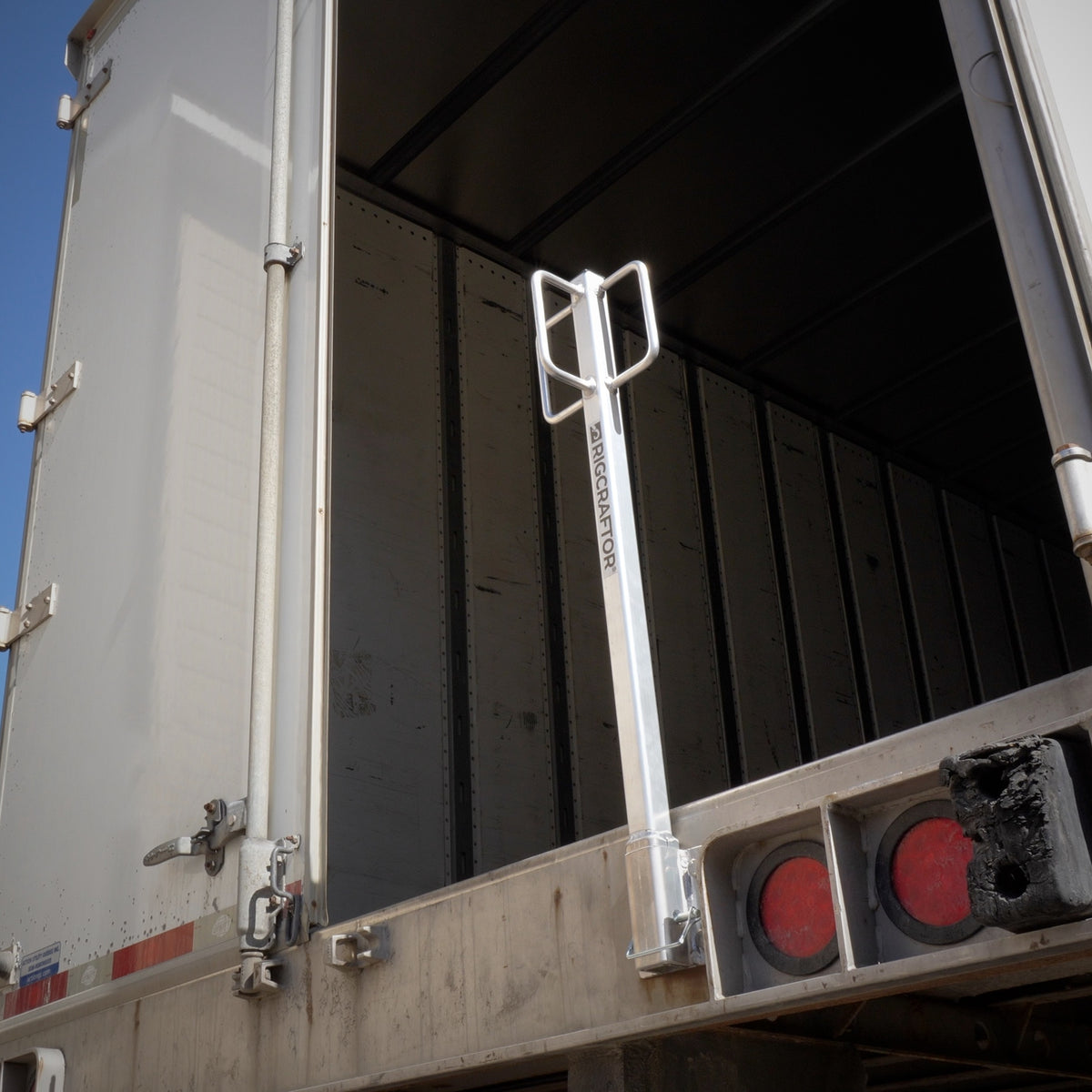 trailer ladder truck cargo