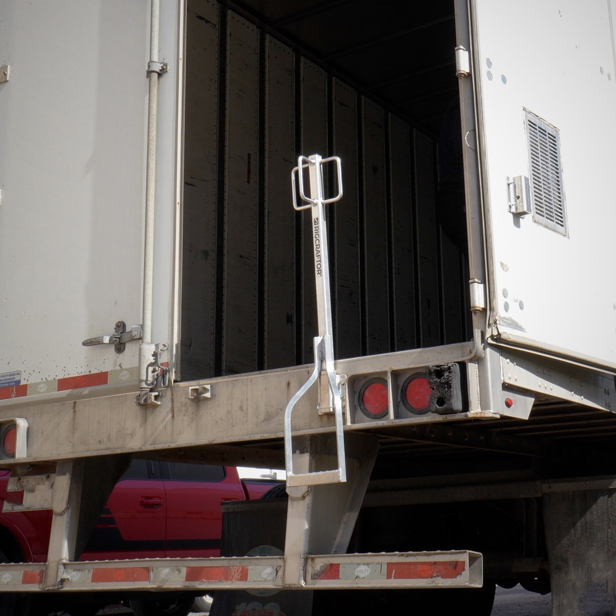 ladder truck cargo