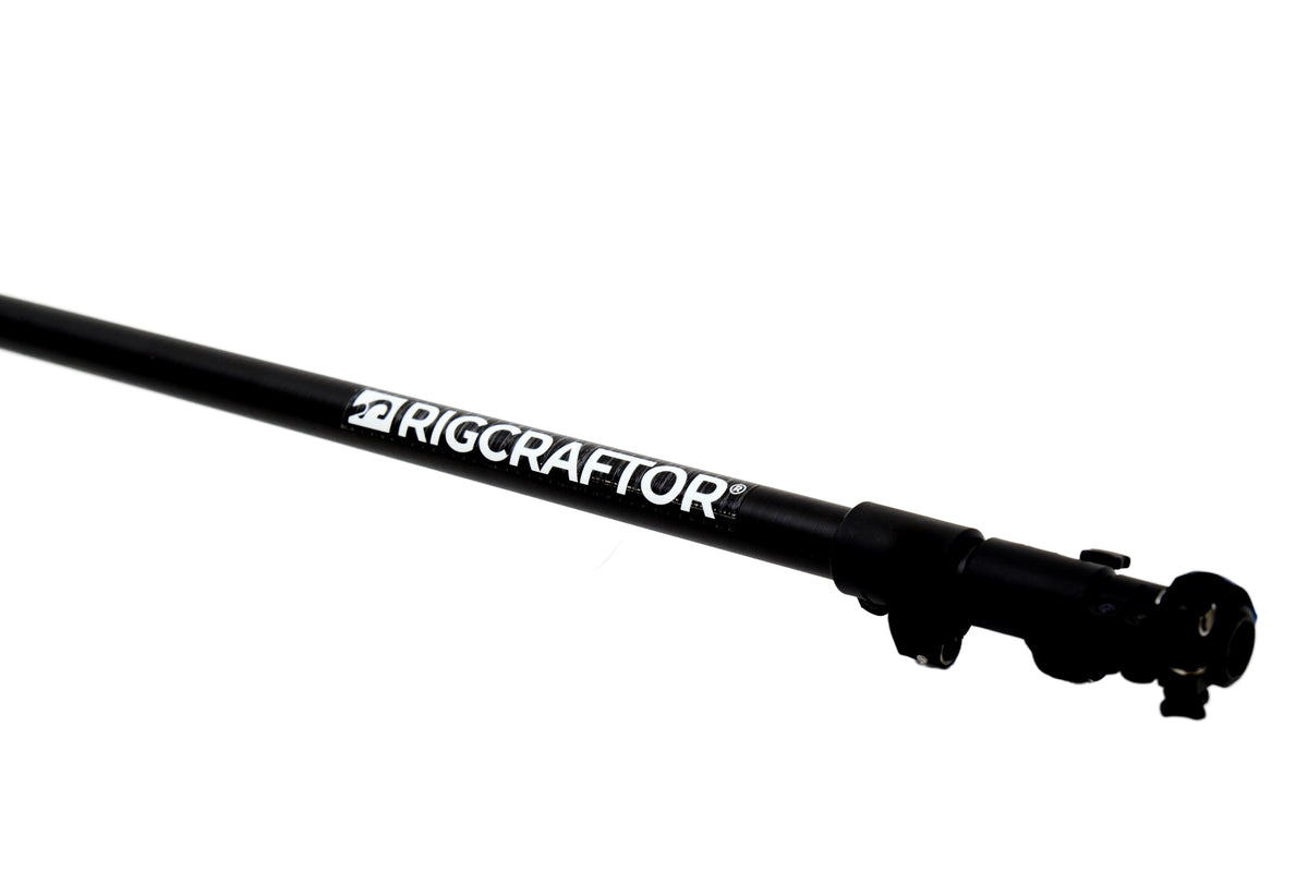 Carbon Fiber Handle for Unmatched Lightness.