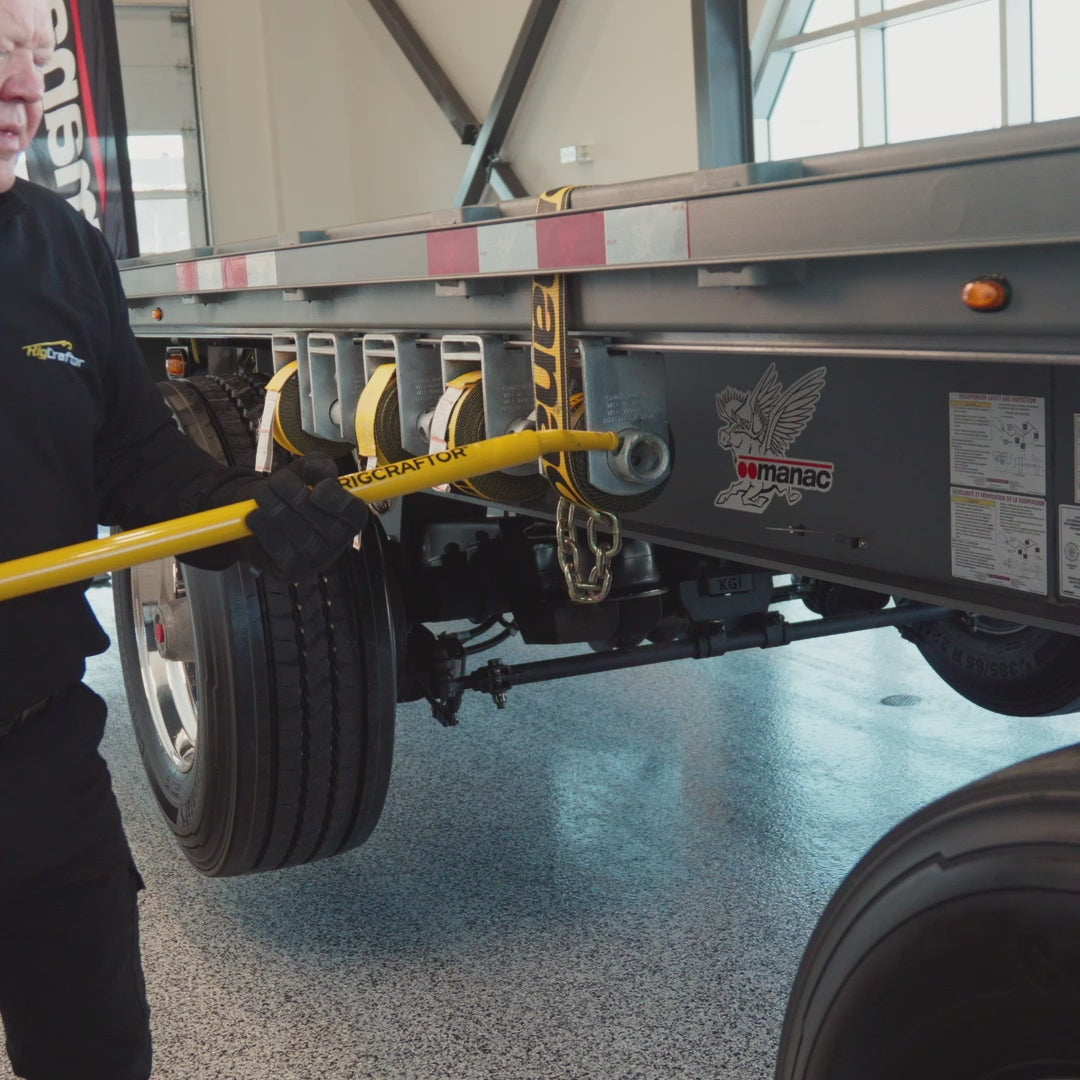 Unbreakable Strength for Demanding Work
Made of reinforced steel, this pry bar is built to withstand the toughest work environments—delivering powerful leverage while keeping your hands clean